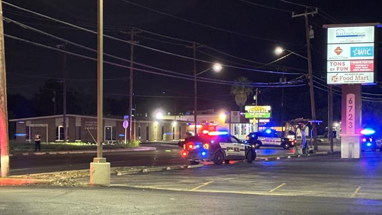Pedestrian rushed to hospital on south side after being hit by car, SAFD says — KENS 5 (San Antonio), League City Health news