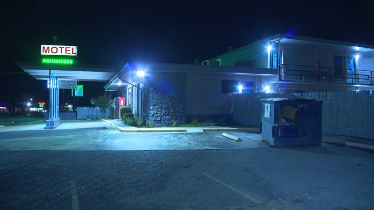 Newborn's body found near Texas dumpster. Arrest affidavit reveals disturbing timeline — KHOU 11 (Houston), League City Community news