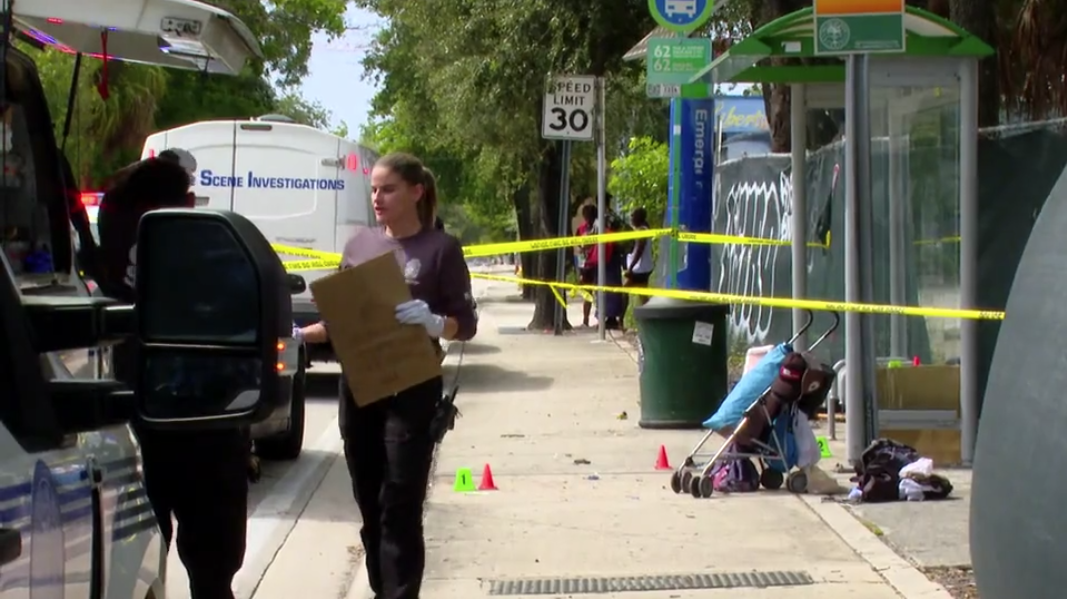 Attacker, victim injured in stabbing at Miami bus stop — WSVN 7 Miami-Dade, League City Community news
